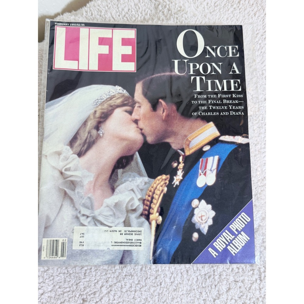 LIFE Magazine February 1993 Princess Diana Prince Charles Royal Photo Album 90s